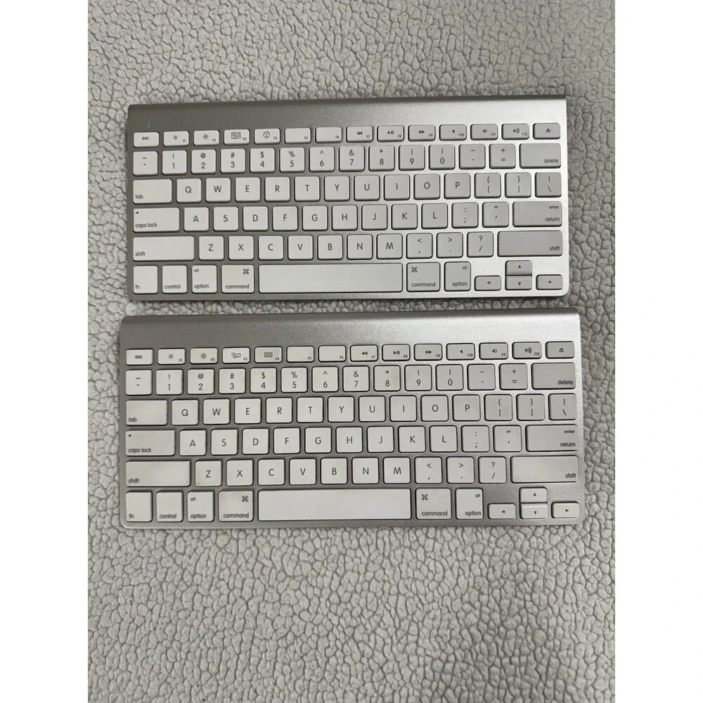 Apple A1314 Wireless Keyboard - 2 PC Tested And Working